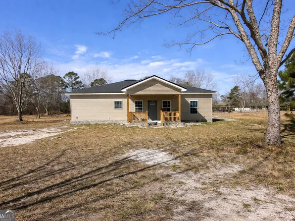 101 Shirley Ln, Glennville, GA 30427