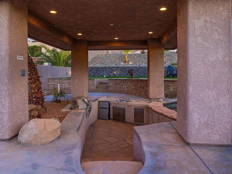 2270 Souchak Dr — Photo 6