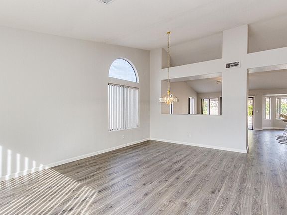 5th image of 1602 E Montoya Ln