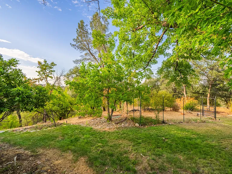 2820 Panorama Dr — Photo 44