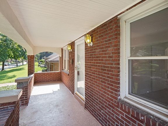 4th image of 8336 Orchard Ave