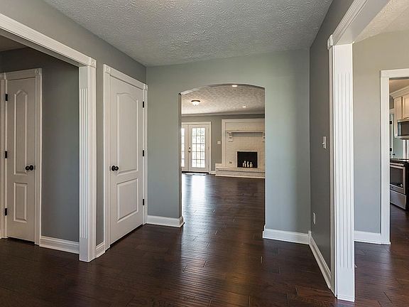 4th image of 1016 Palmetto Dr