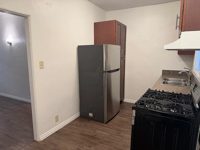 1410 E Florida St #6 — Photo 7