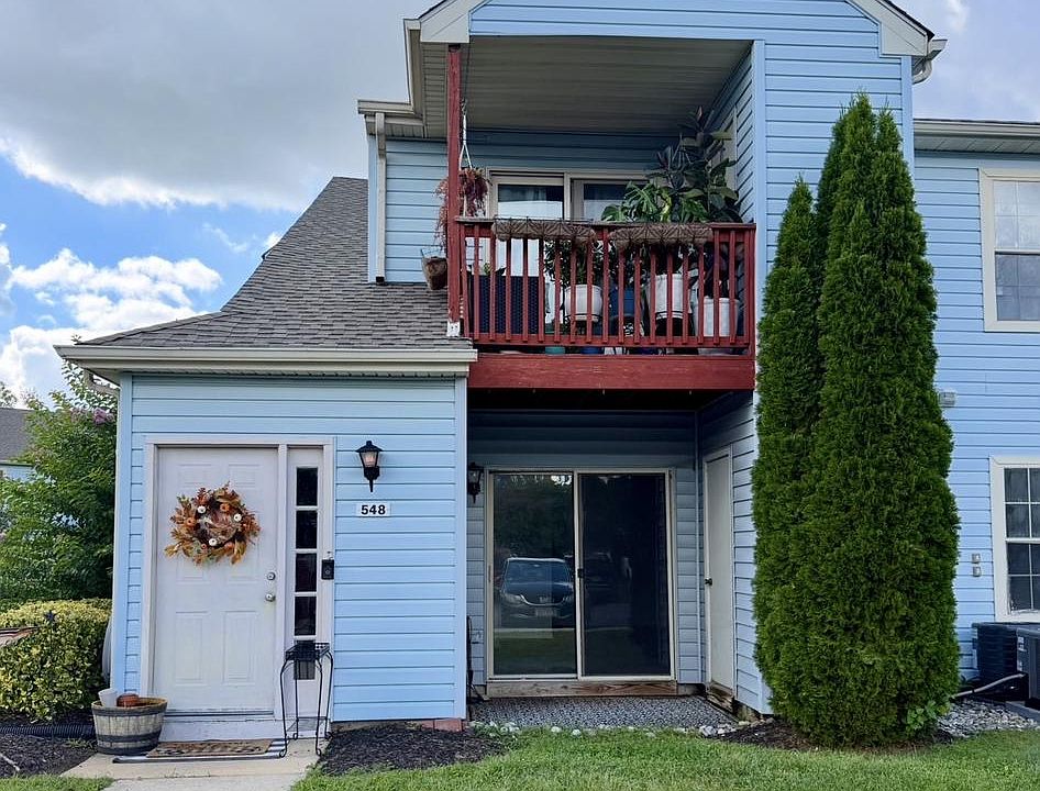 1st image of 547 Cascade Ct