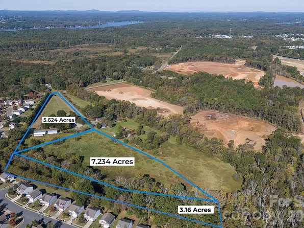 15207 Shopton Rd W, Charlotte, NC 28278