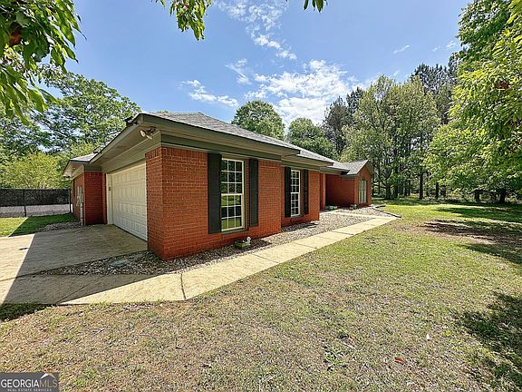2nd image of 423 Gabbettville Rd