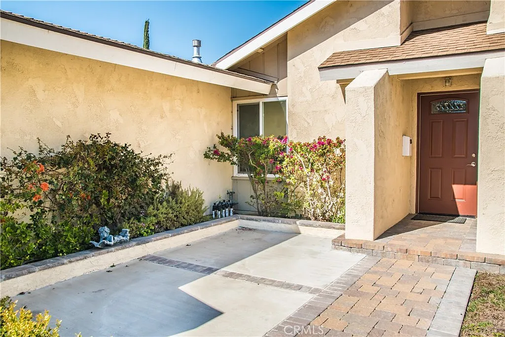 3 bed, 1505 sqft, $4,400 — Photo 2