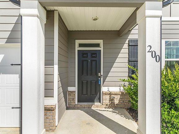 4th image of 200 Harrow Dr