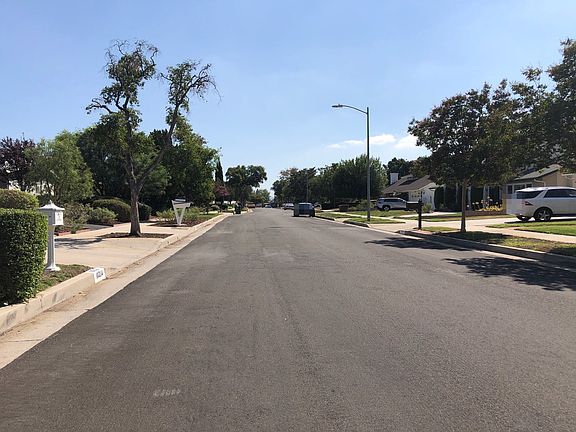 5th image of 10221 Oak Park Ave