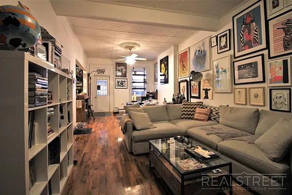 Rented by Real Street Inc | media 20