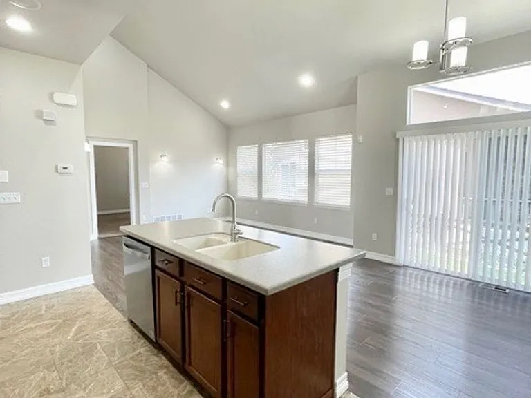 7778 Buckeye Tree Ln — Photo 18