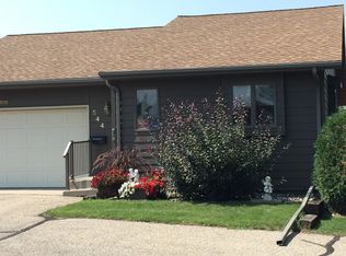 544 28th, Minot, ND 58701