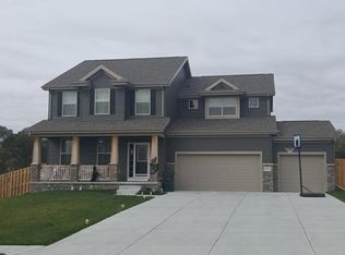 12114 Elmwood Dr, Bennington, NE 68007
