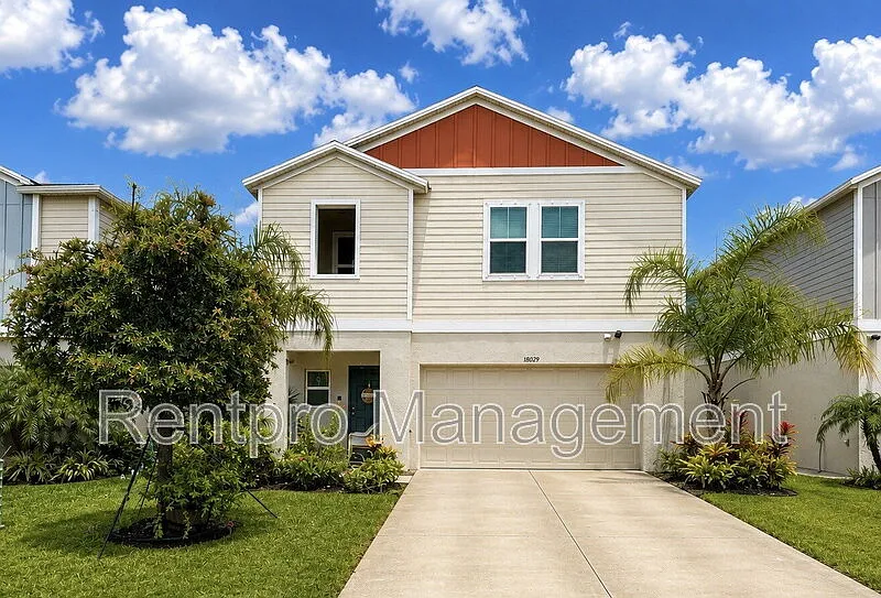 13029 Oak Hill Way