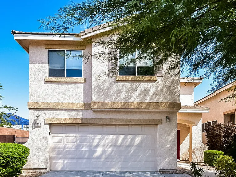 9896 Erins Grove Ct — Photo 1