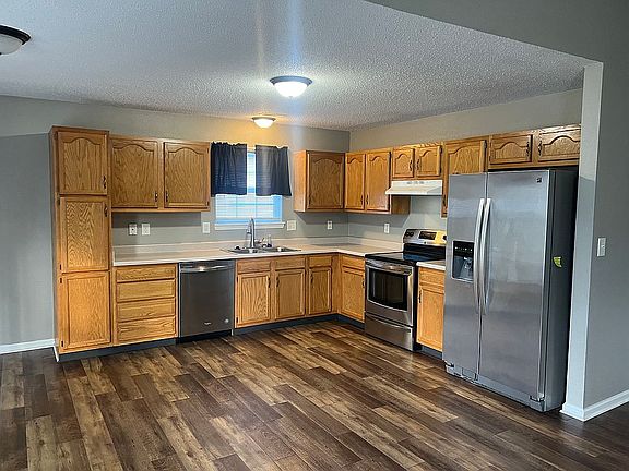 2nd image of 8035 Red Barn Cir