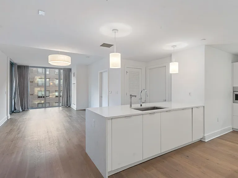 9 Avenue At Port Imperial #921 — Photo 1
