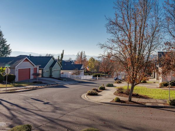 331 Patricia Ln, Eagle Pt, OR 97524