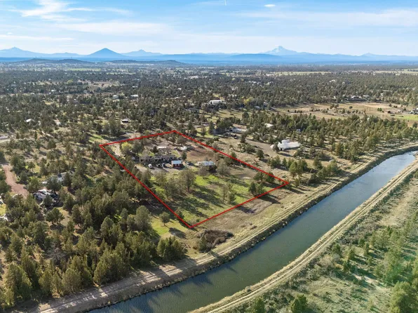 3828 NE 45th St, Redmond, OR 97756