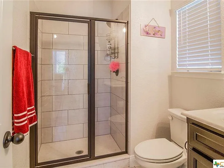 7917 McCullough Loop — Photo 4