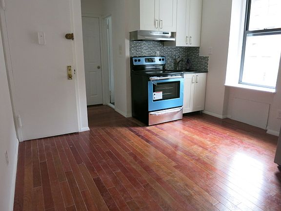 4th image of 350 E 53rd St APT 3A