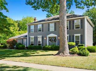 15009 Sherwood Dr, Strongsville, OH