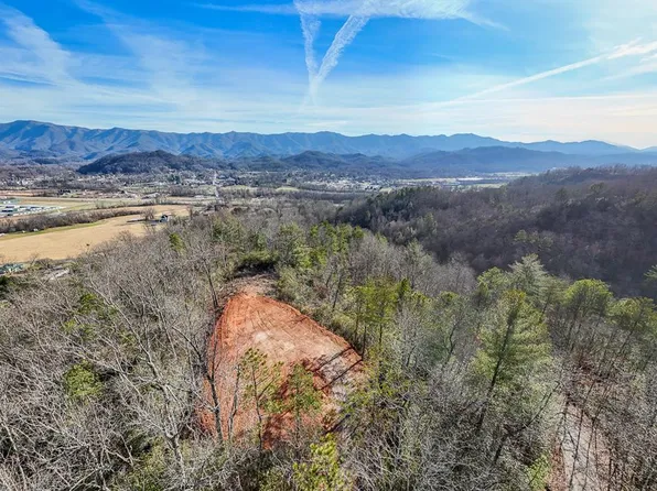 430 Live Oak Terrace, Andrews, NC 28901