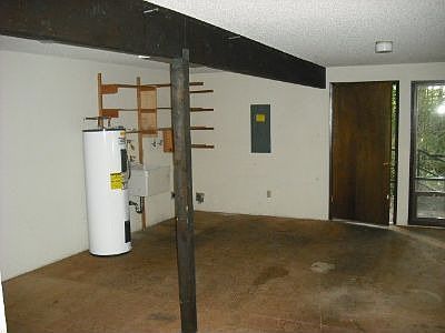 4th image of 22317 Glenview Ct SE