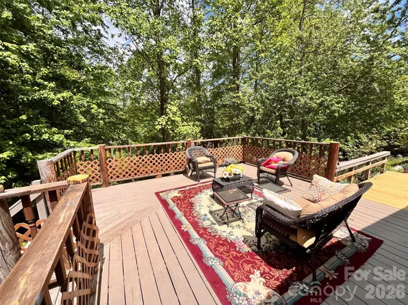 18 Henry White Ln #5, Leicester, NC 28748
