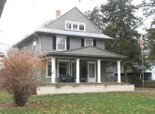 2411 Madison Ave, Burlington, IA