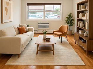 25-01 45th St #2A, Astoria, NY 11103
