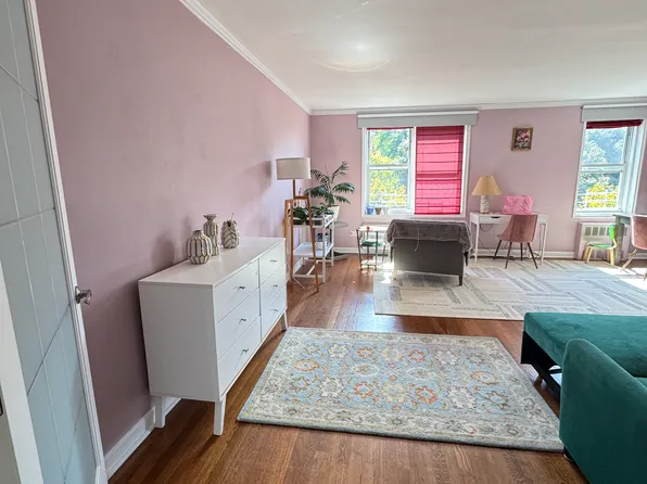 350 Richmond Terrace image 1 of 22