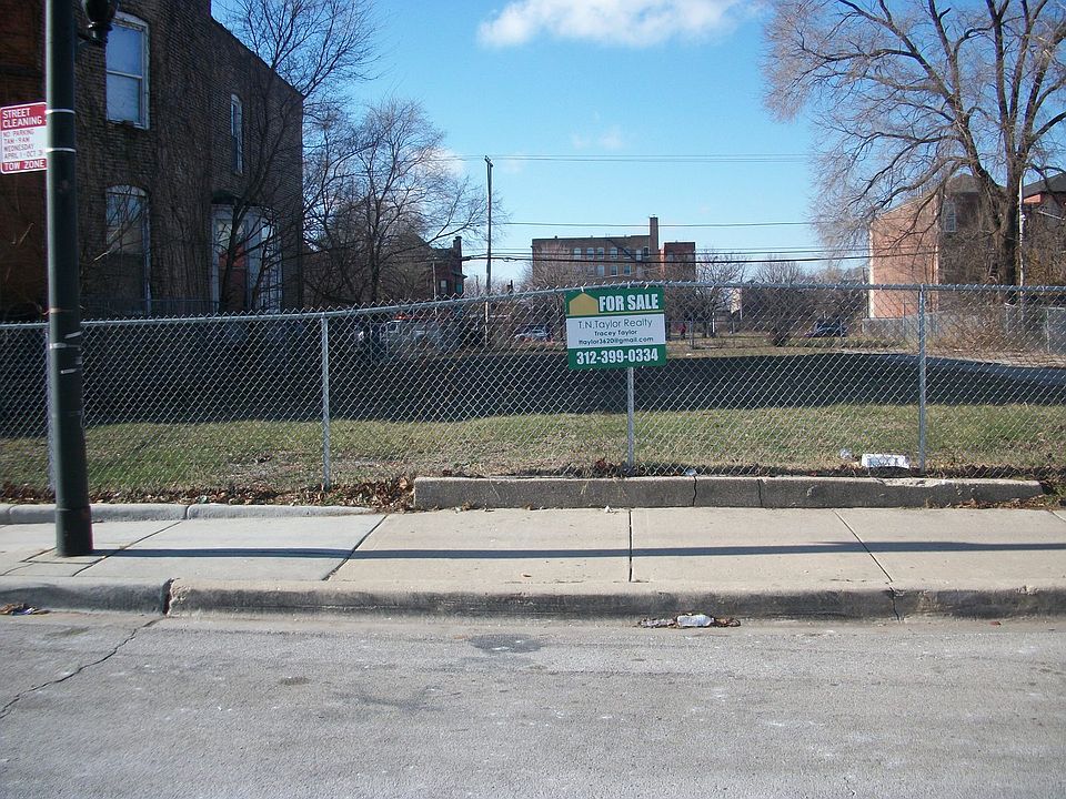 2nd image of 3760 S Indiana Ave