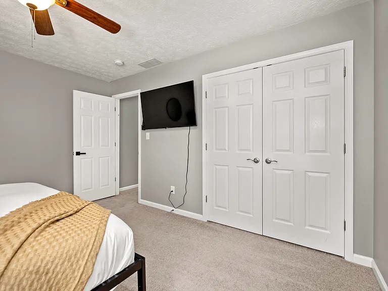 4016 Kenesaw Dr — Photo 41