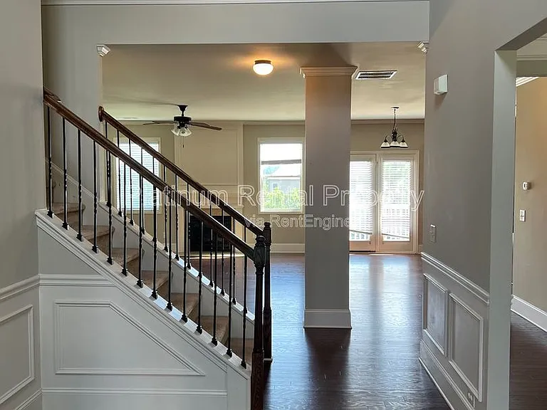 4770 Leatherstone Way — Photo 5