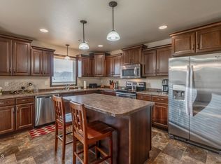 1401 Sharloh Loop Unit 9, Bismarck, ND 58501