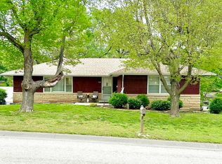 230 N Washington St, Council Grove, KS 66846