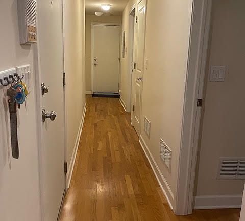 4th image of 3739 N Milwaukee Ave APT 207
