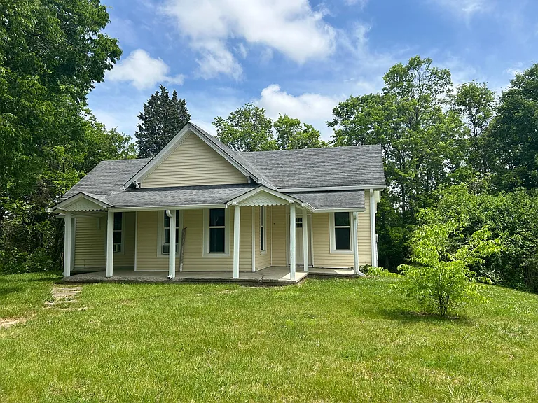 10401 N Bunkerhill Rd — Photo 1