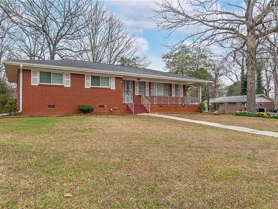 1st image of 656 Bolton Rd NW