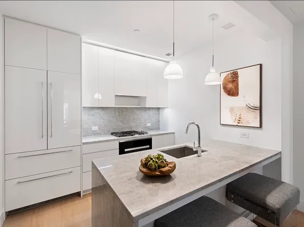 15 West 61st Street image 1 of 19