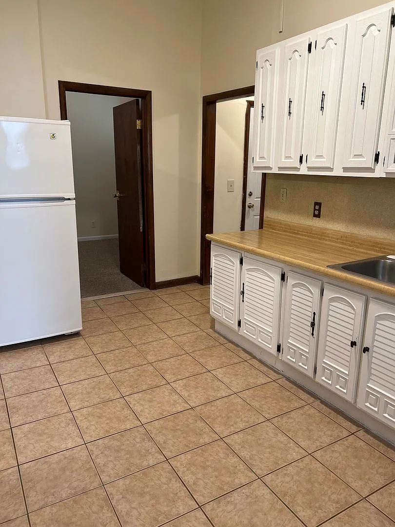 228 Northampton Street — Photo 4