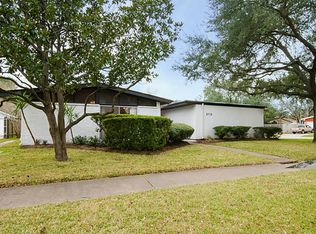 8728 Robindell Dr, Houston, TX 77074