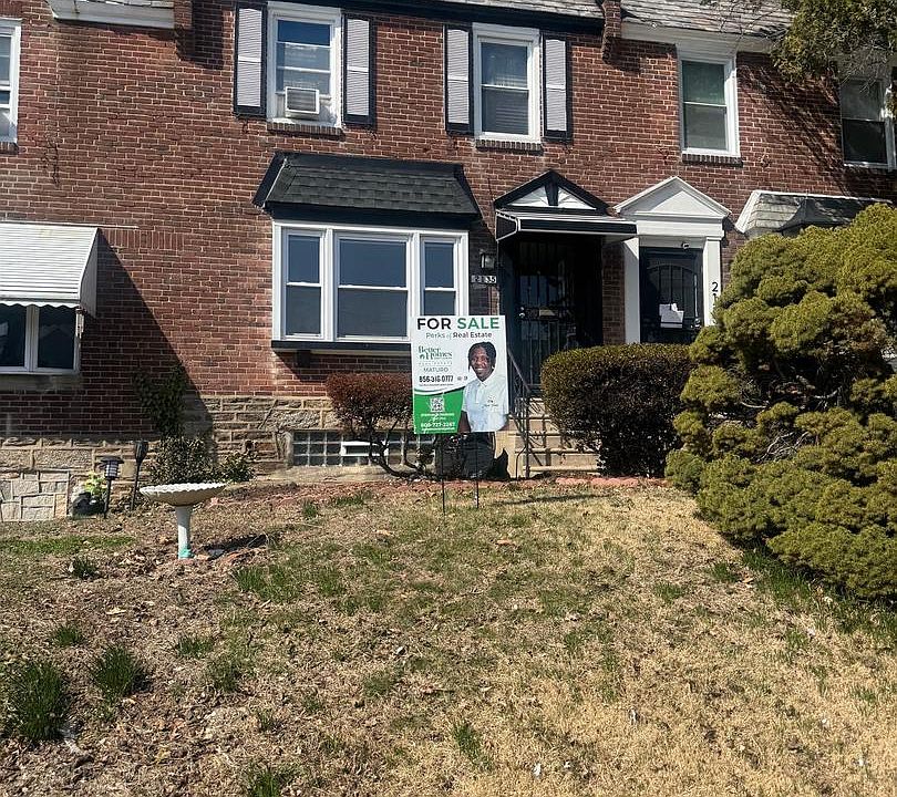 1st image of 2135 Homer St