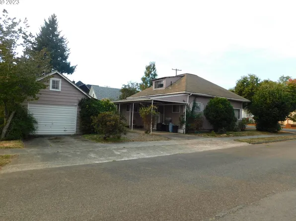 530 Willow St, Myrtle Point, OR 97458