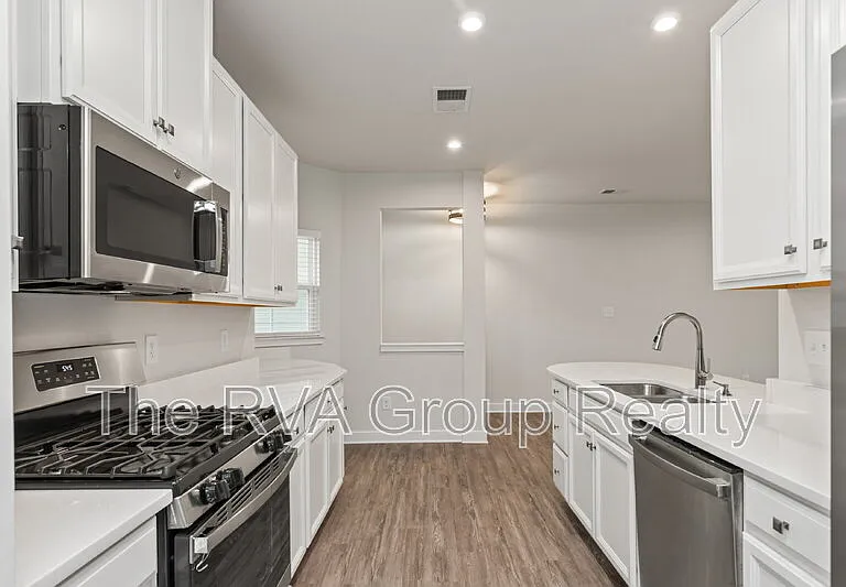 9065 Spring Green Loop — Photo 13