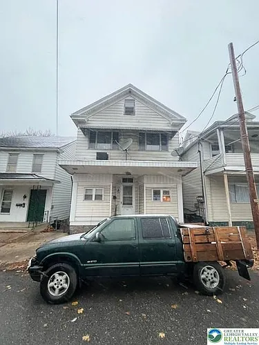 232 W Catawissa St Photo 1