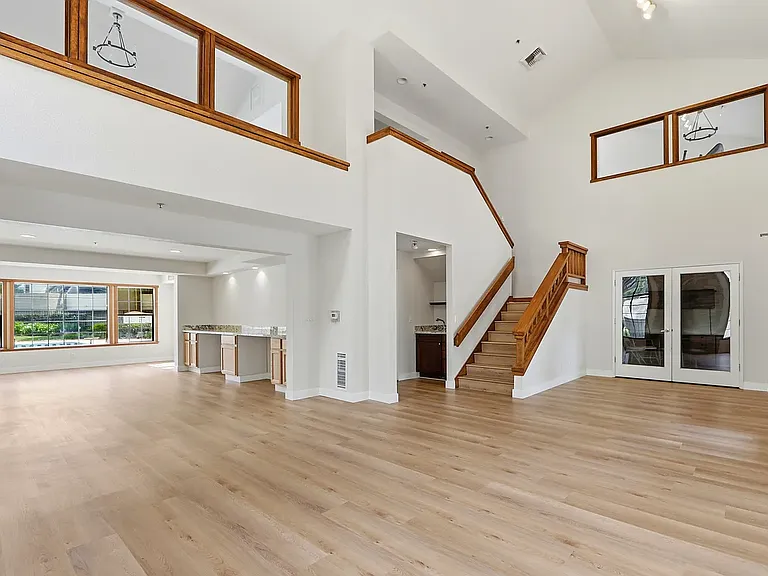 880 E Fremont Ave — Photo 19