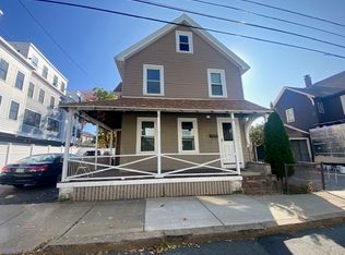 2 Hawthorn St, Everett, MA 02149