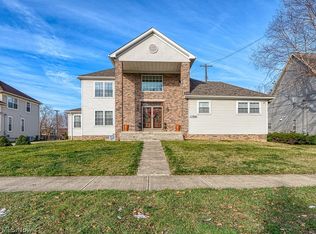 1786 Crawford Rd, Cleveland, OH 44106